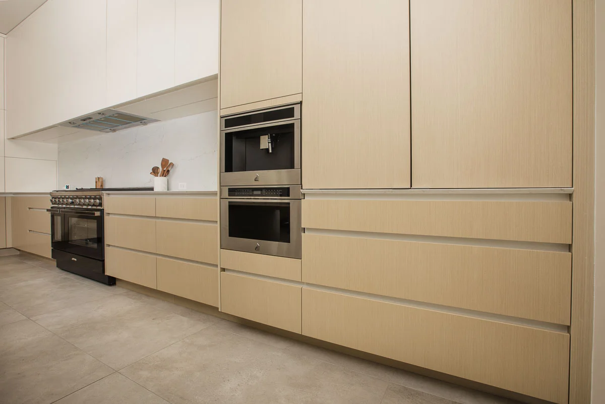 touchless technology in kitchen design - luxury kitchen design